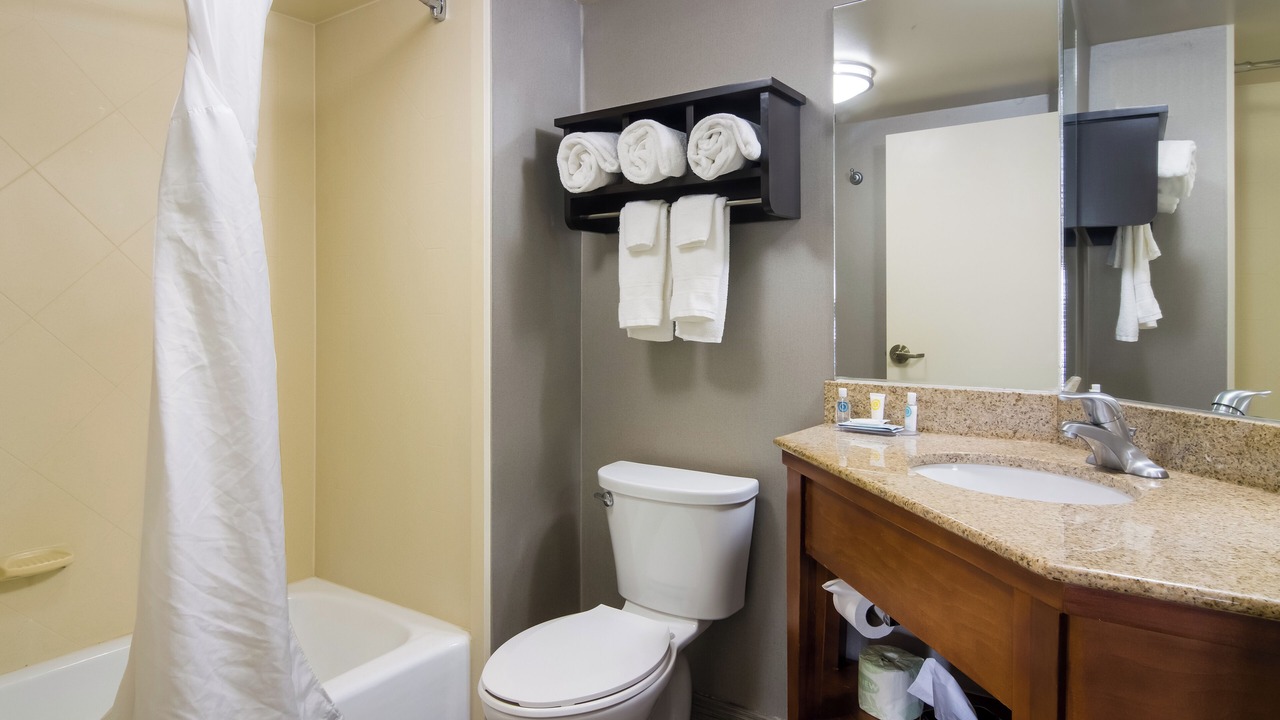 Photo of Bathroom in Cadillac