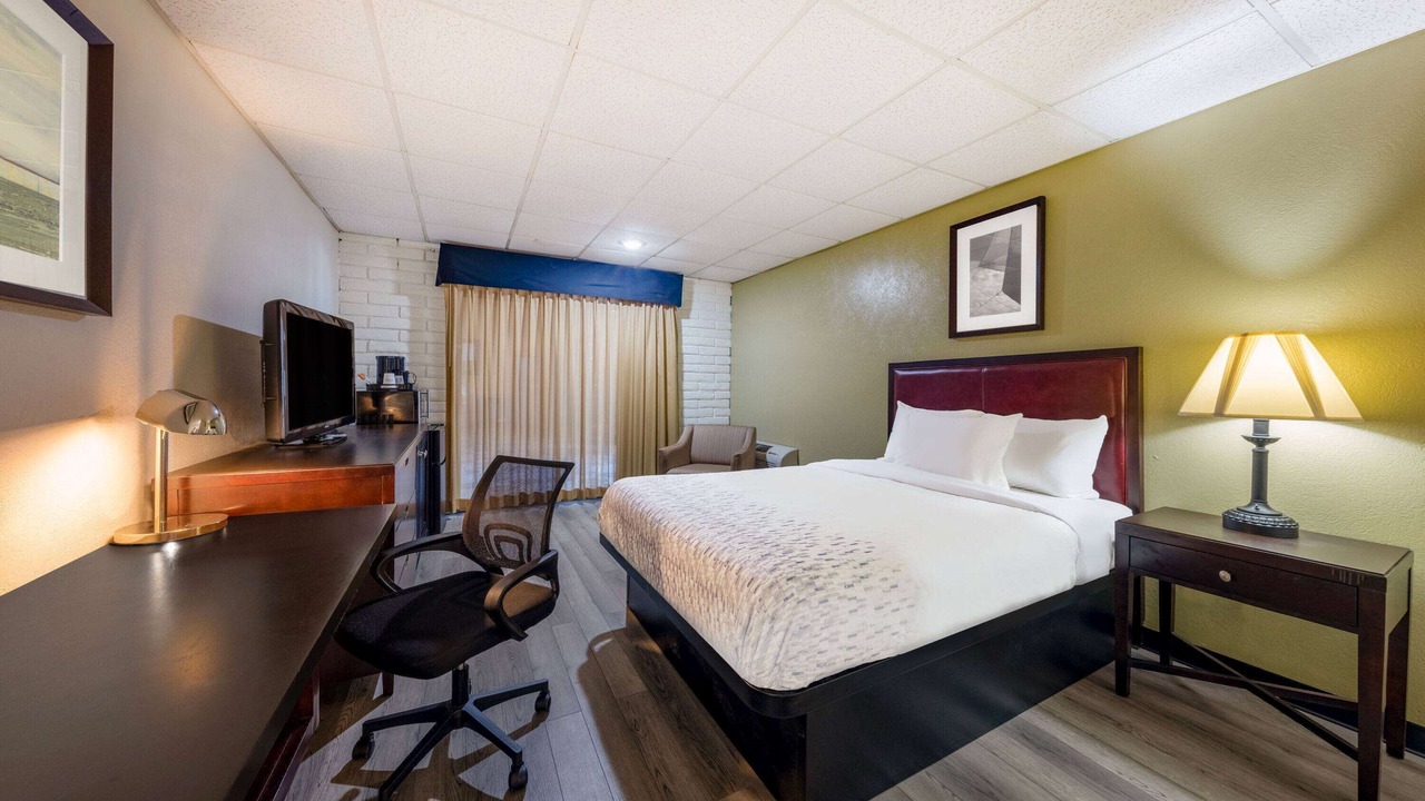 Photo of Bedroom in El Dorado