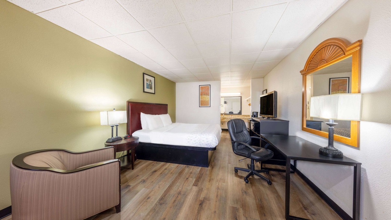 Photo of Bedroom in El Dorado