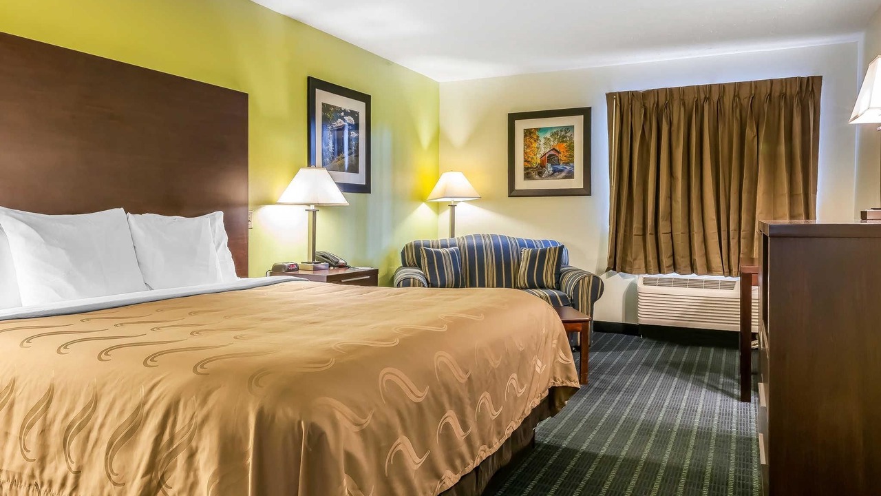 Photo of Bedroom in Jackson