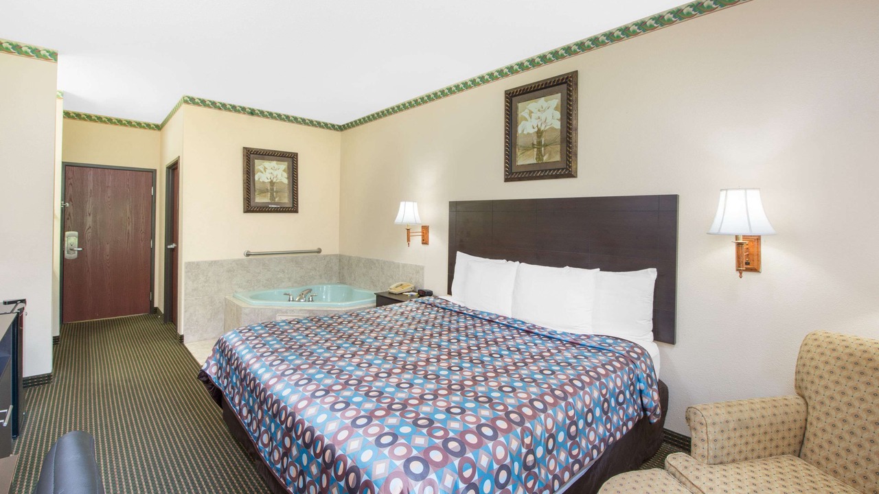 Photo of Others in Sullivan