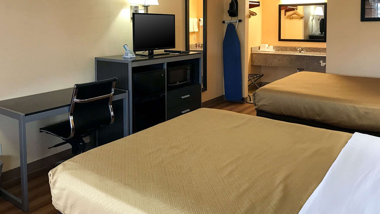 Photo of Bedroom in Purcell