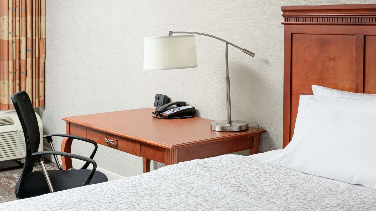 Photo of Bedroom in Oak Ridge