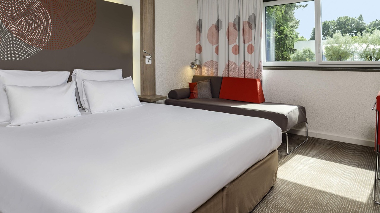 Photo of Bedroom in Carquefou