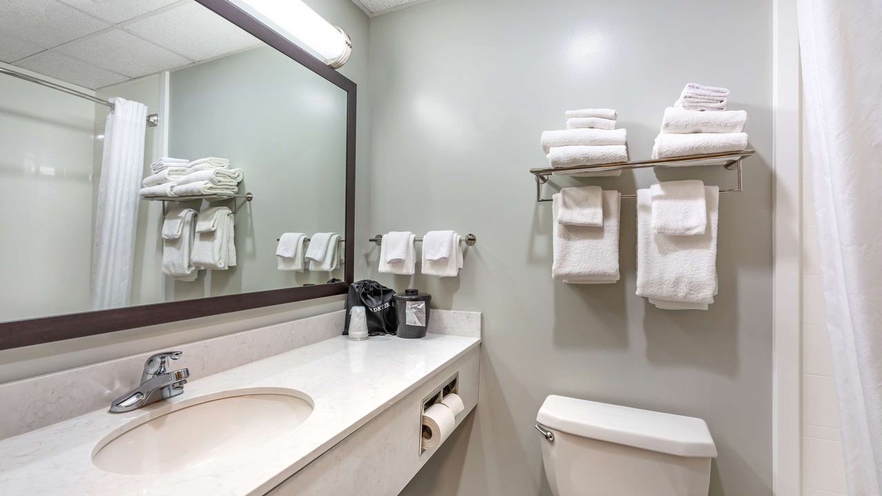 Photo of Bathroom in Port Clinton