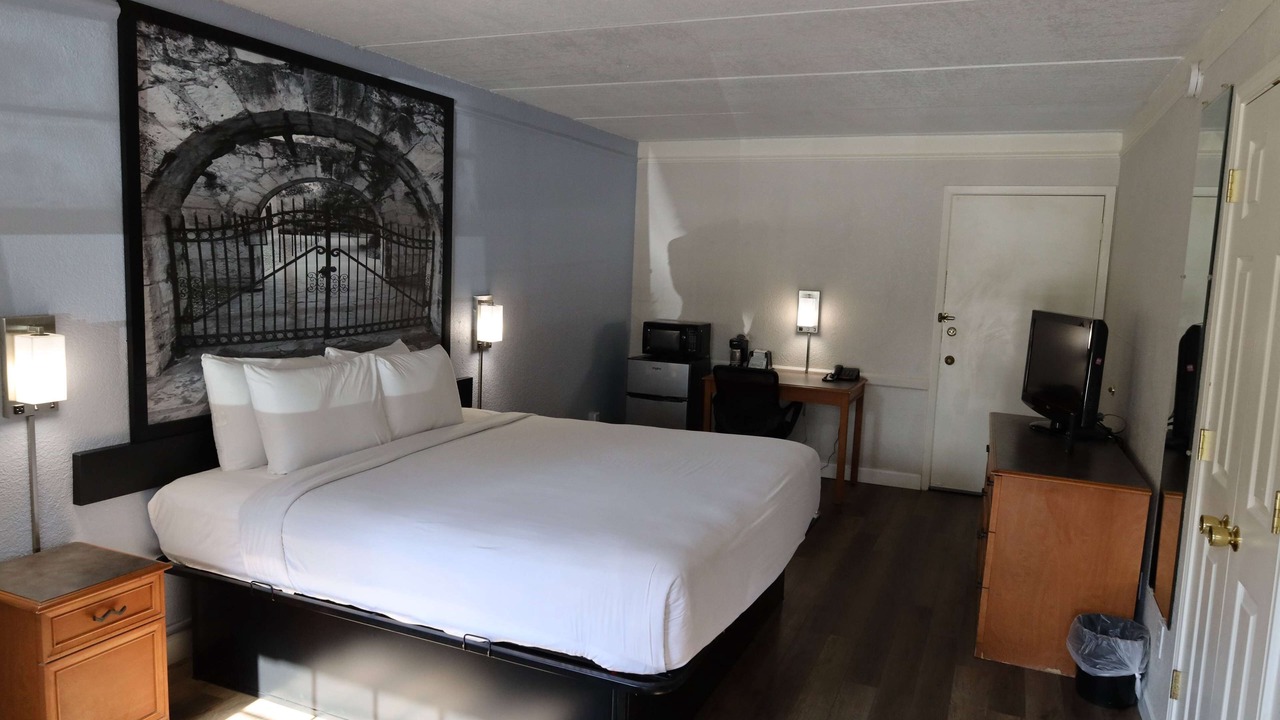Photo of Bedroom in East Congress