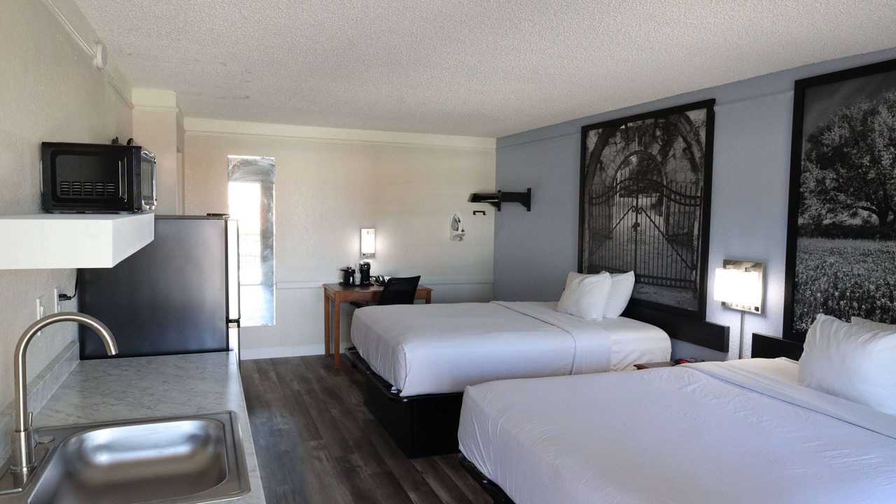 Photo of Bedroom in East Congress