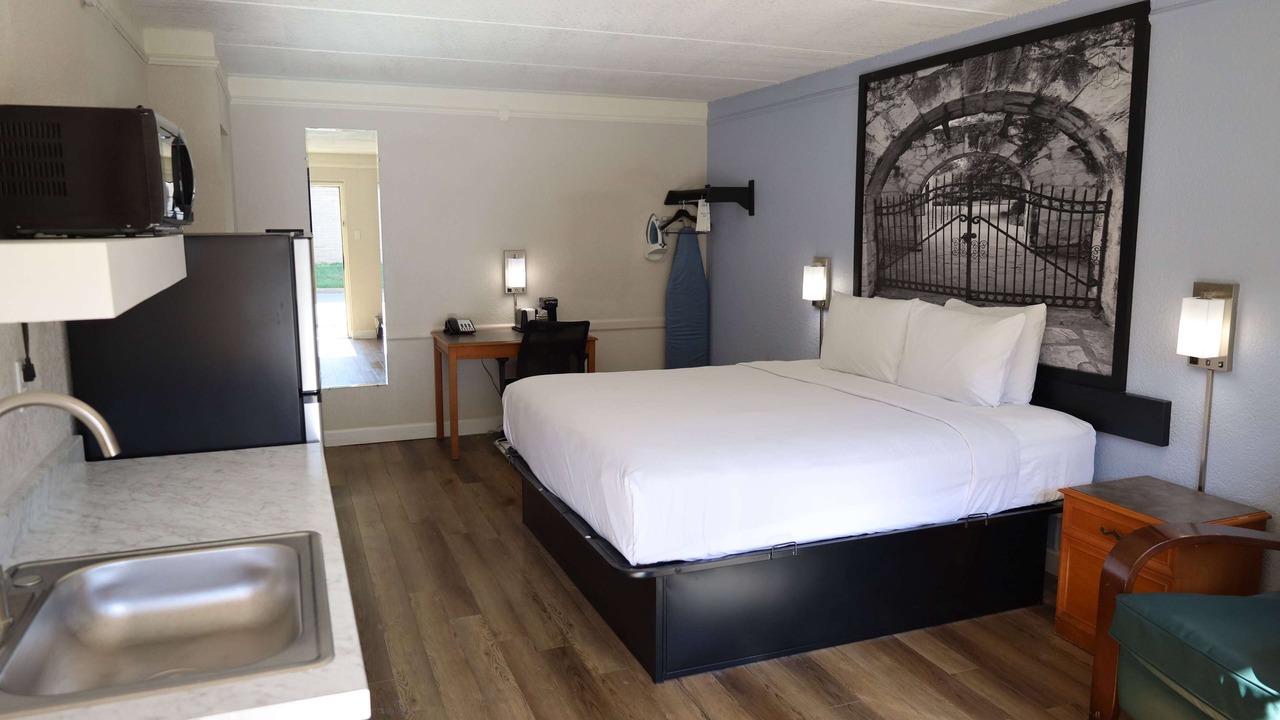 Photo of Bedroom in East Congress