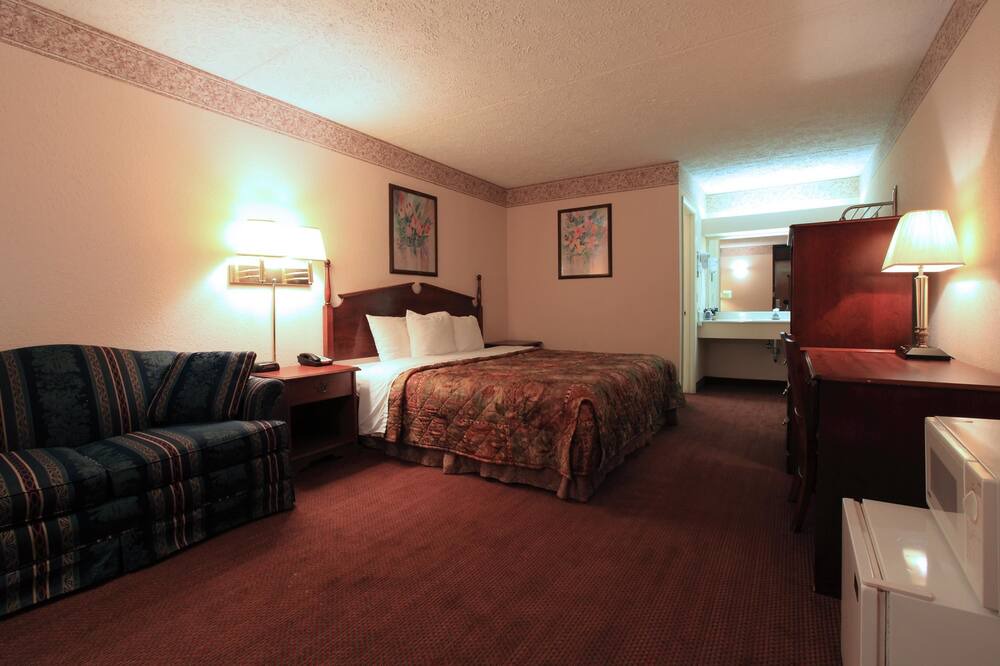 Photo of Bedroom in Northeast Raleigh
