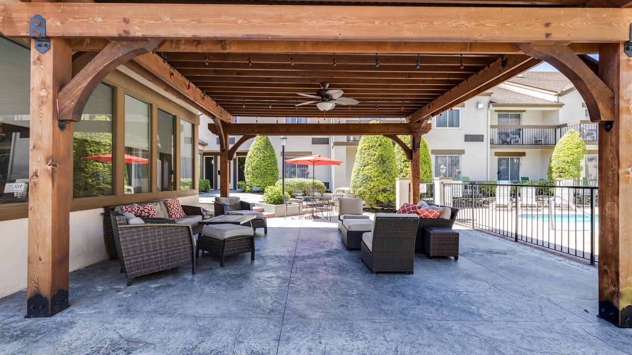 Photo of Outdoor in Merry Oaks