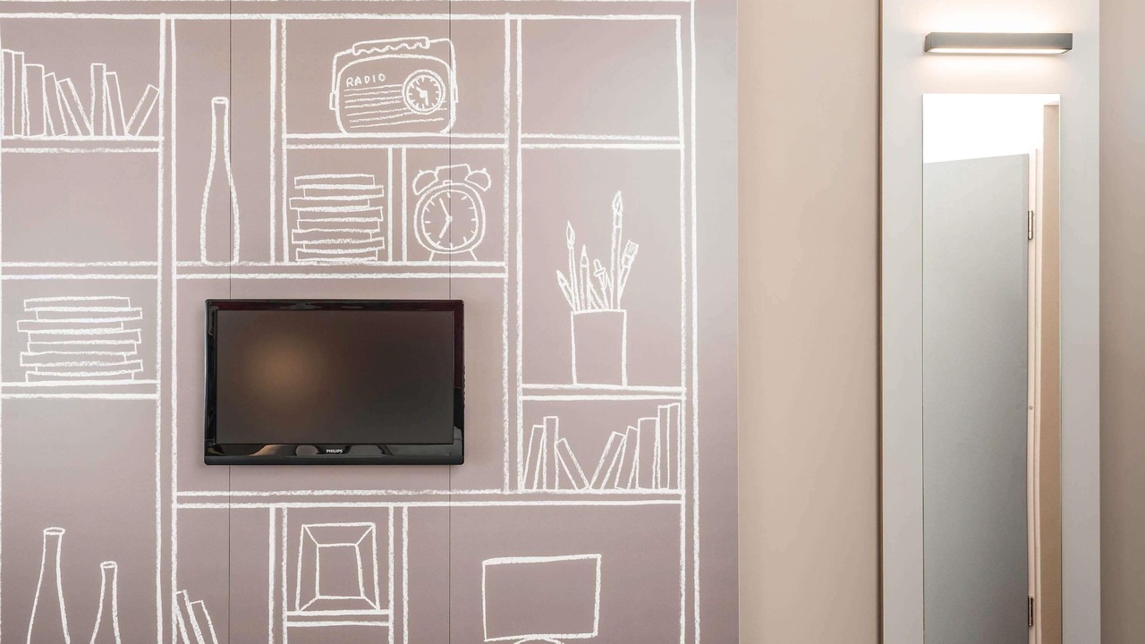 Photo of Bedroom in Royallieu Pompidou