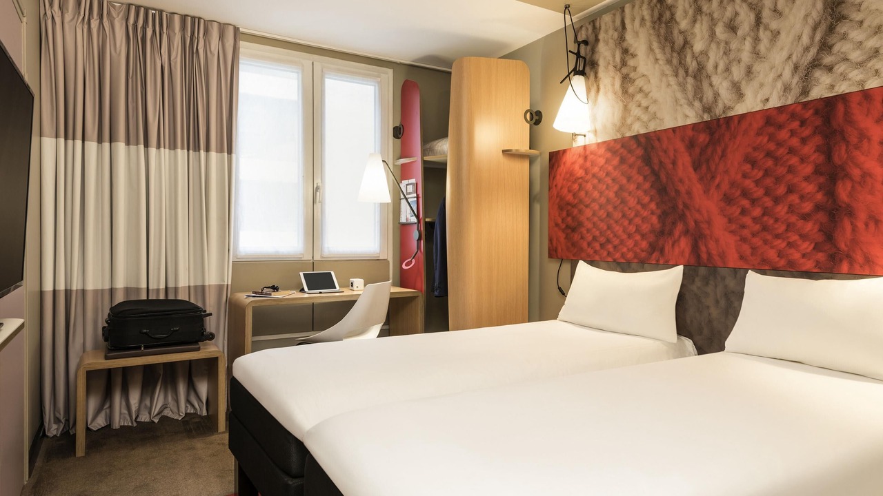 Photo of Bedroom in Royallieu Pompidou