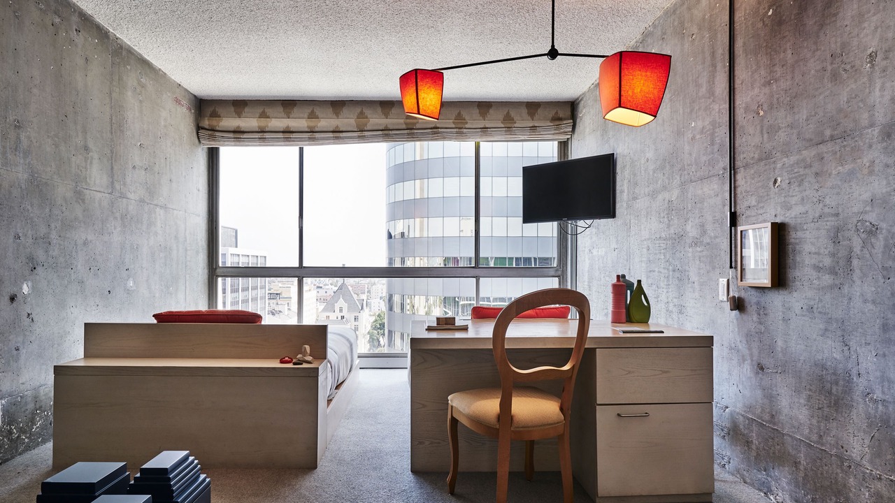 Photo of Bedroom in Wilshire Center