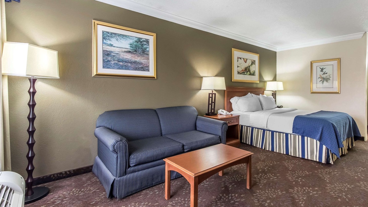 Photo of Bedroom in Morgan City