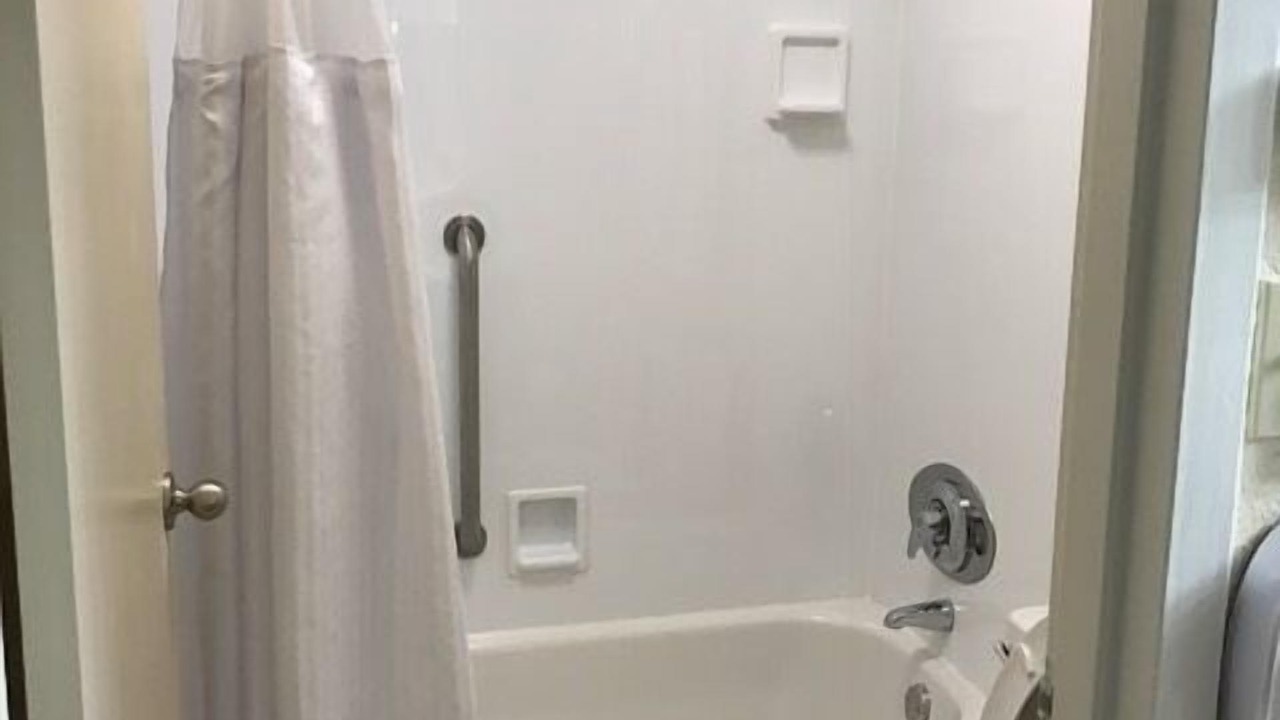 Photo of Bathroom in Morgan City