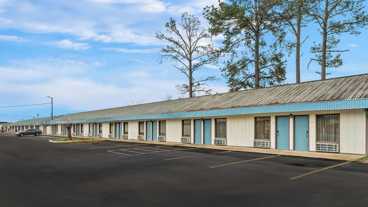 Photo of Outdoor in Brookhaven
