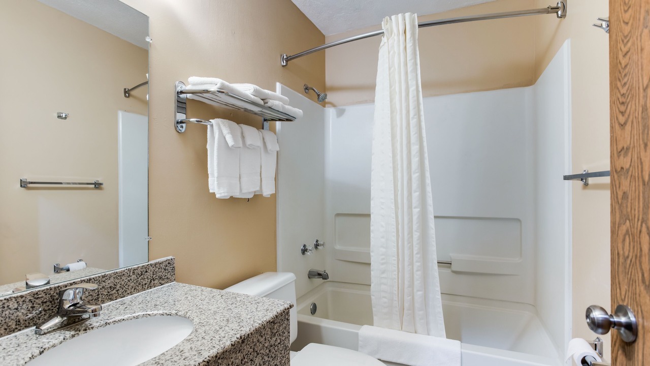 Photo of Bathroom in Painted Post