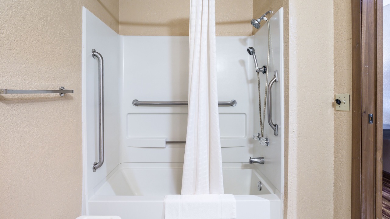 Photo of Bathroom in Painted Post