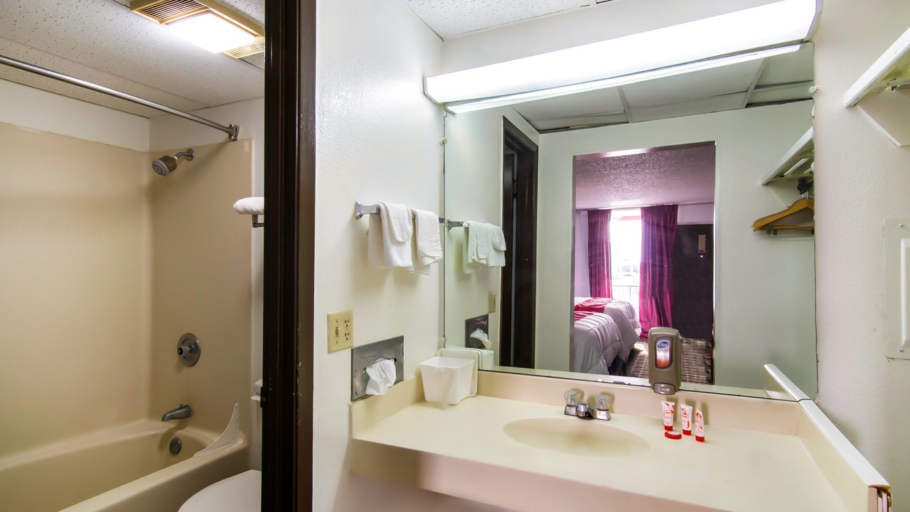 Photo of Bathroom in Hutchinson