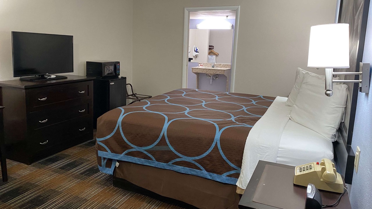 Photo of Bedroom in Covington