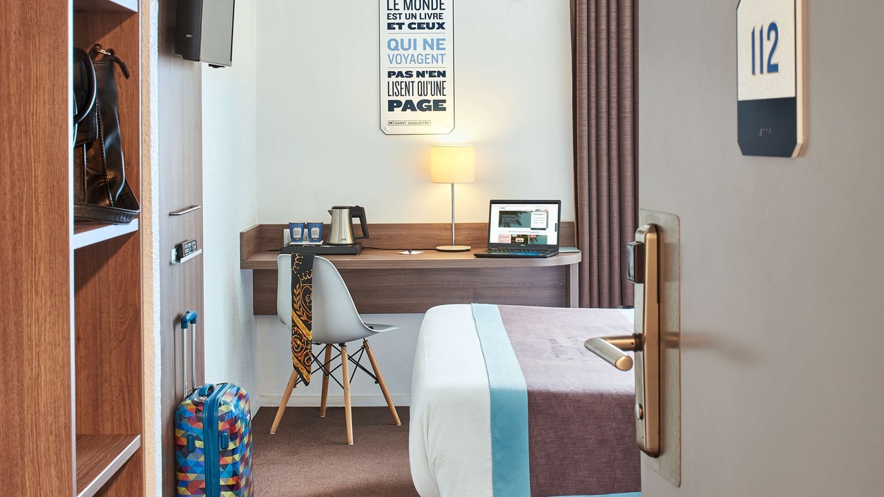 Photo of Bedroom in Mons-en-Baroeul