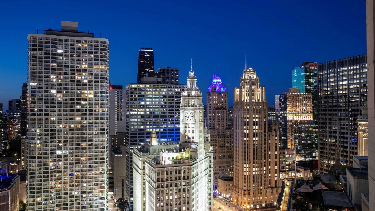 Photo of Outdoor in Downtown Chicago