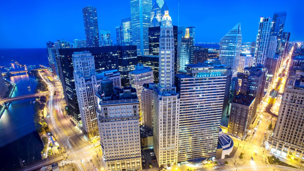 Photo of Outdoor in Downtown Chicago