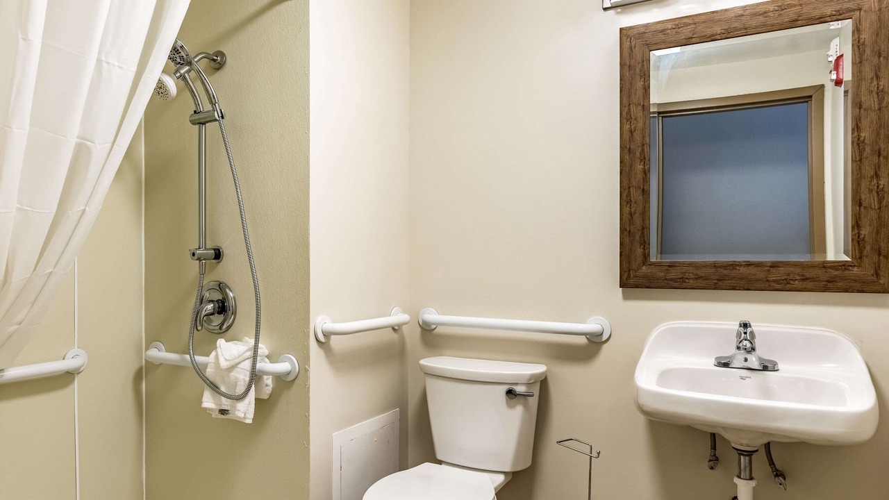 Photo of Bathroom in Bucyrus