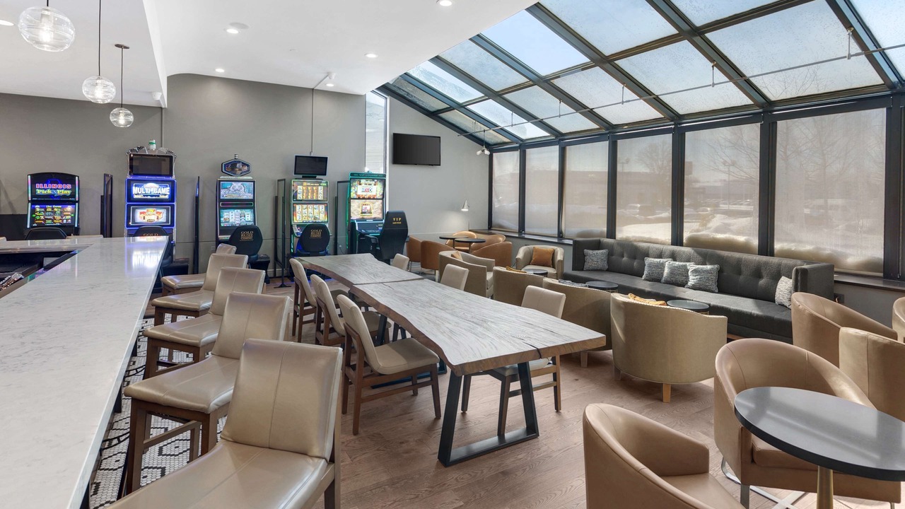 Photo of Others in Oak Lawn