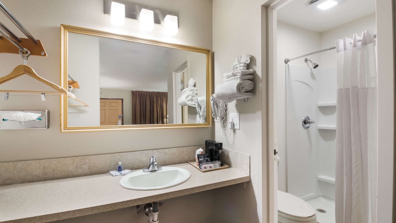 Photo of Bedroom in Fort Morgan