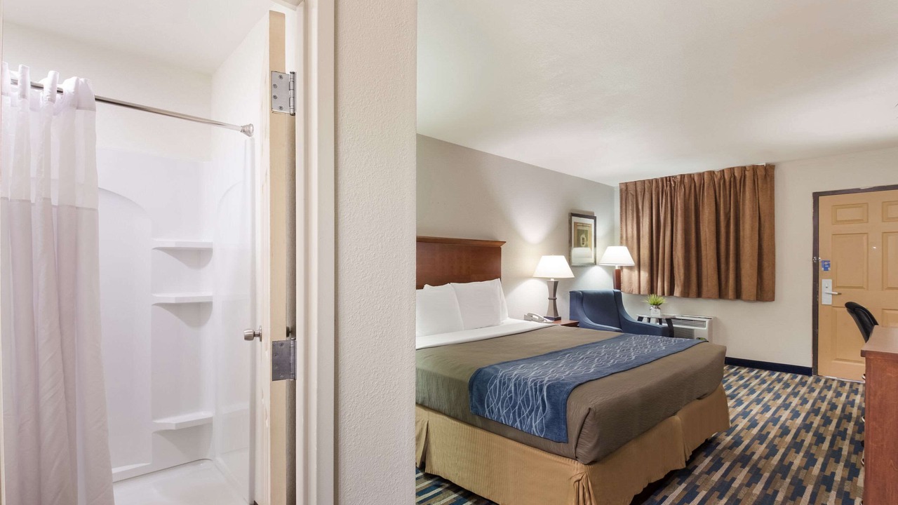 Photo of Bedroom in Fort Morgan