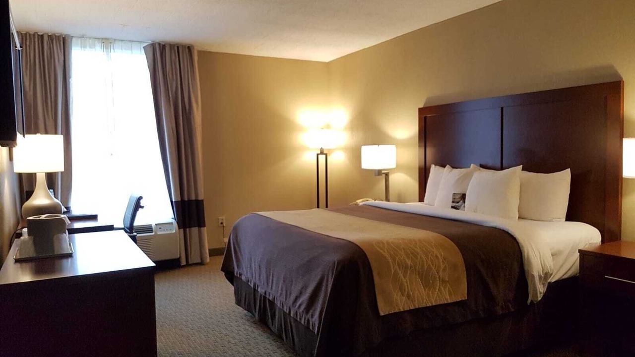 Photo of Bedroom in Wethersfield