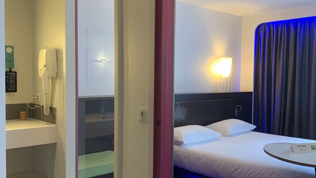 Photo of Bedroom in Caudan