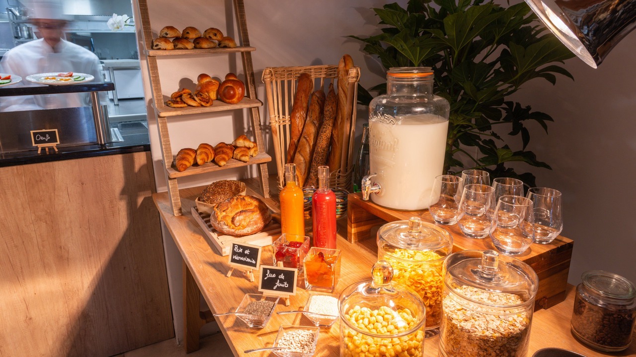 Photo of Others in Quartier de la Folie-Mericourt