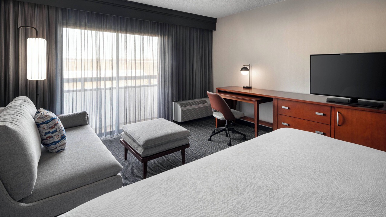 Photo of Bedroom in Southcenter
