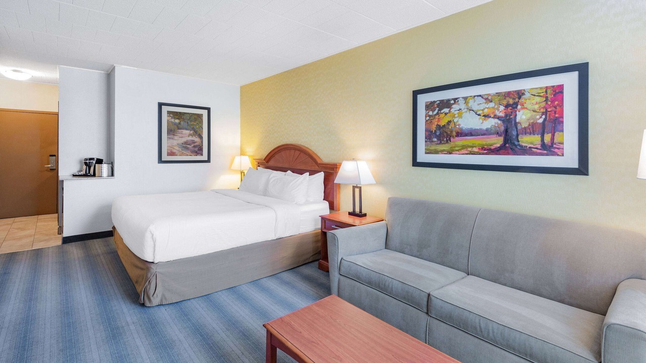 Photo of Bedroom in Shiloh