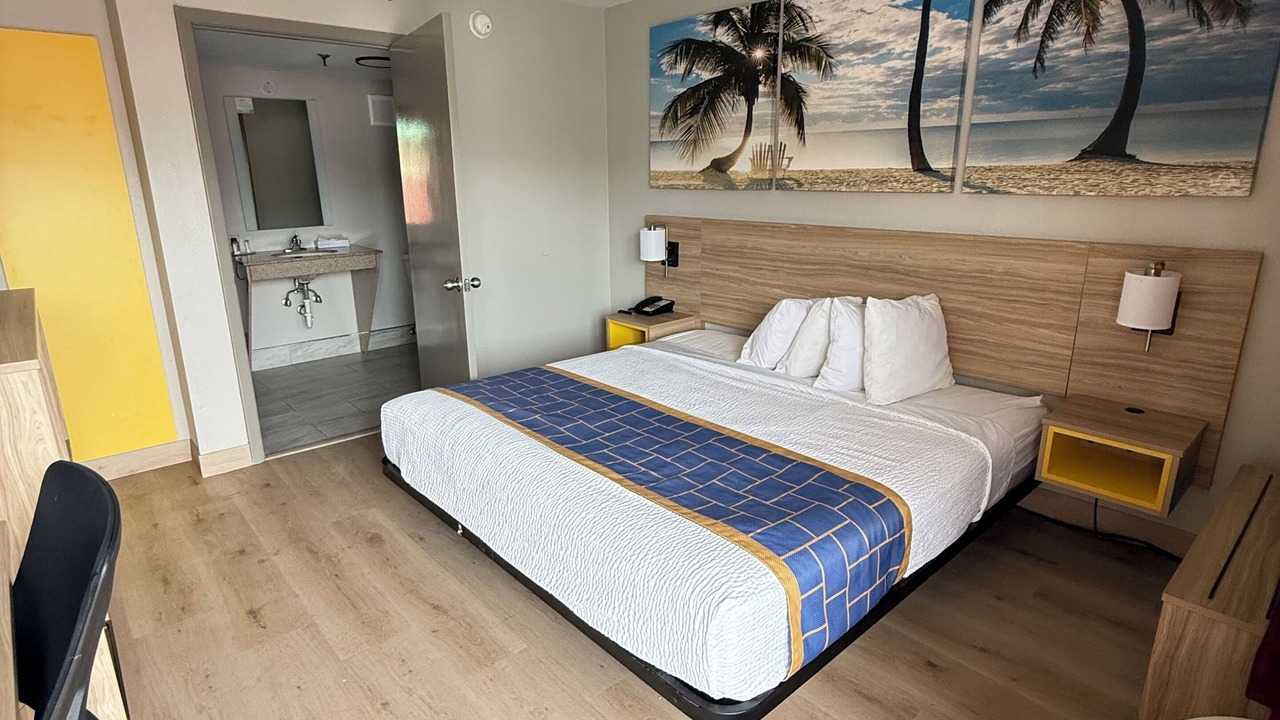 Photo of Bedroom in Shorter