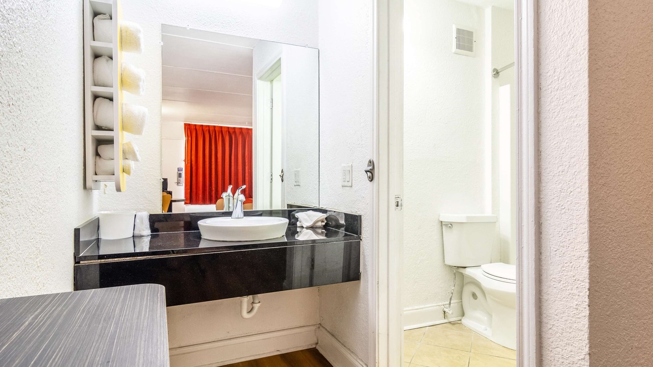 Photo of Others in Dock Junction