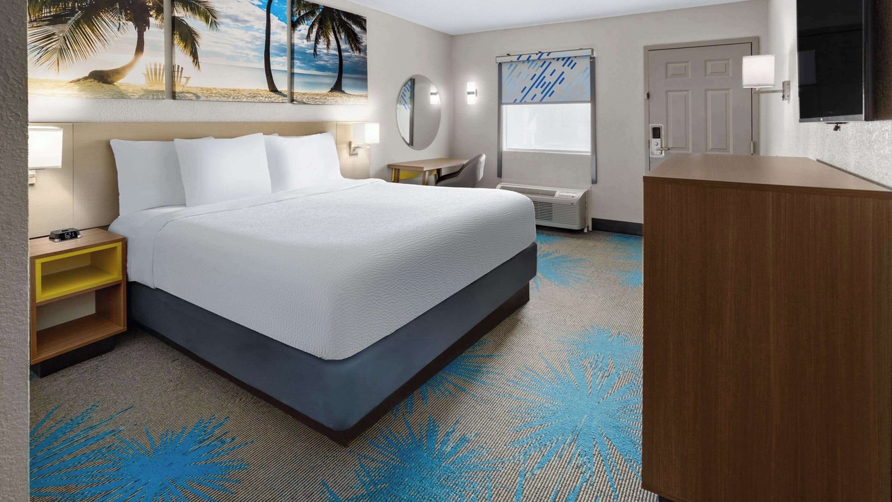 Photo of Bedroom in Acworth