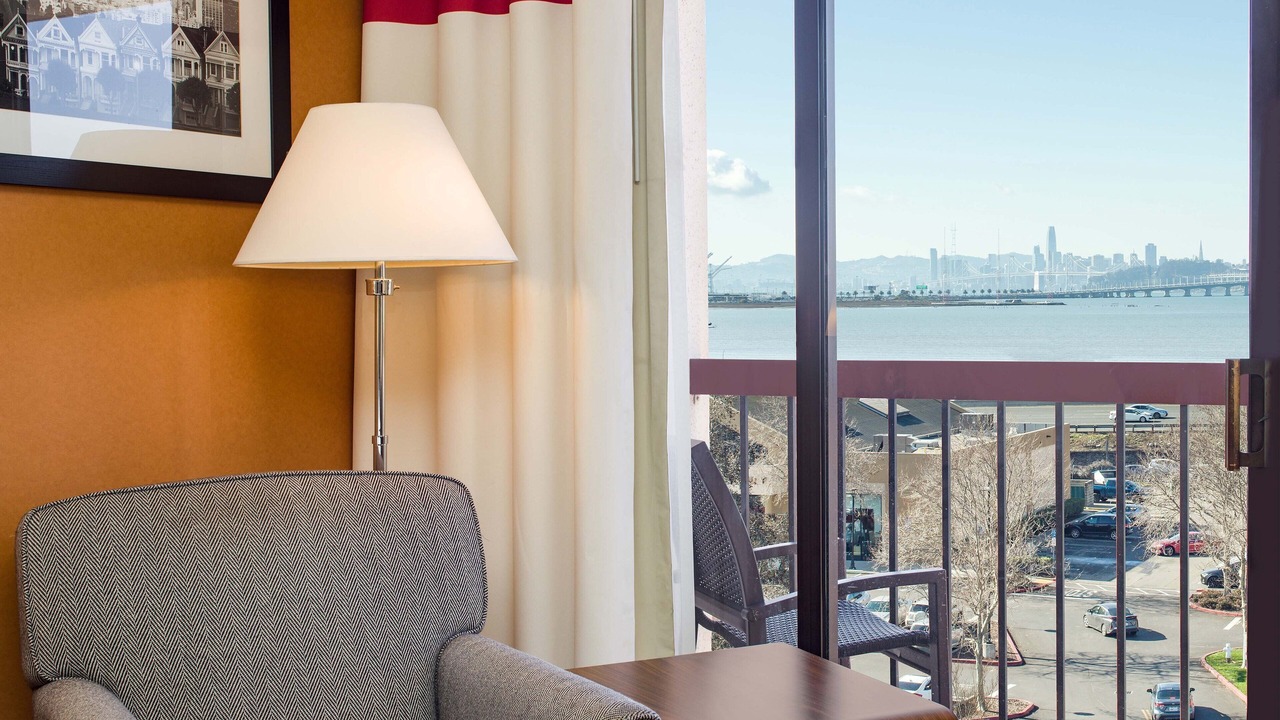 Photo of Bedroom in Emeryville