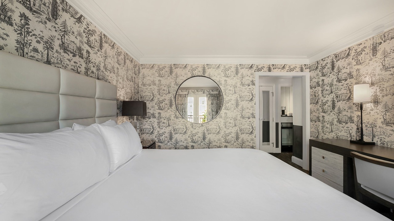 Photo of Bedroom in Kalorama Heights