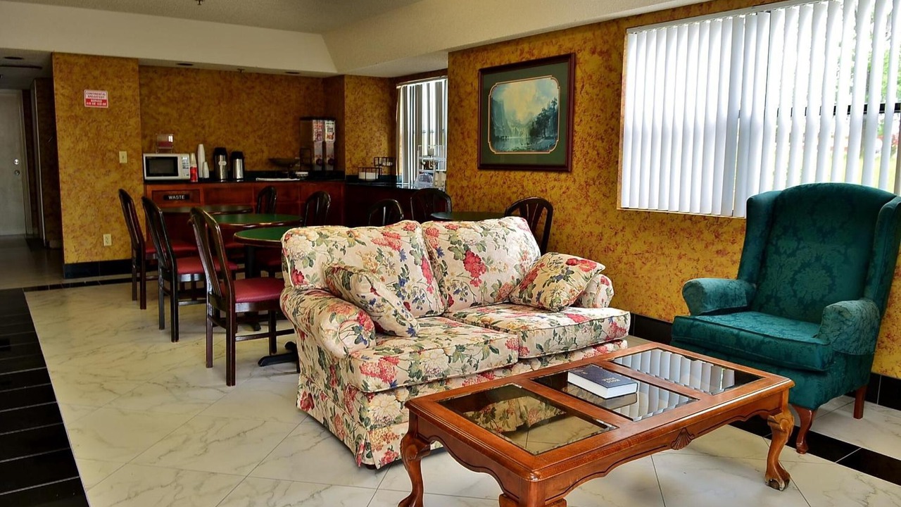 Photo of Others in Opp