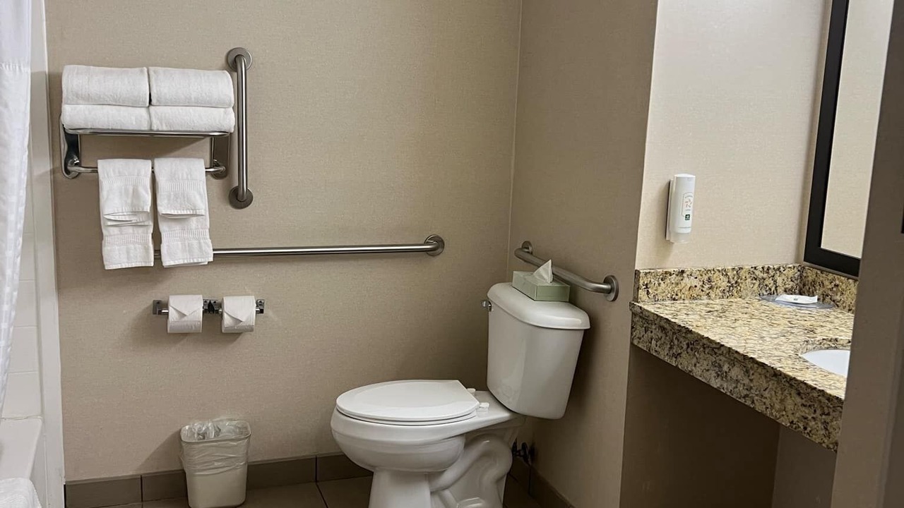 Photo of Bathroom in Mary Alice