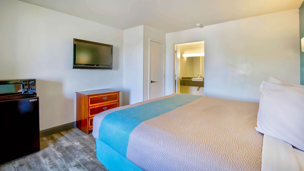 Photo of Bedroom in Grand Rivers