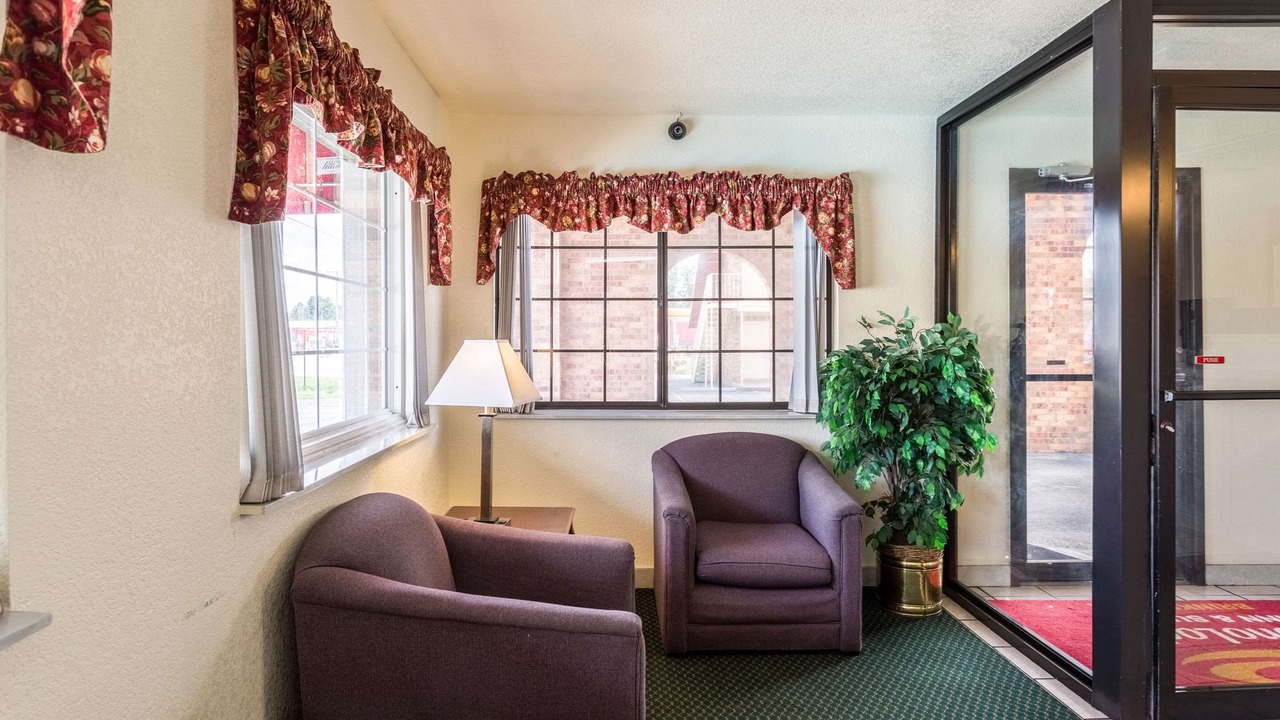 Photo of Livingroom in Brinkley