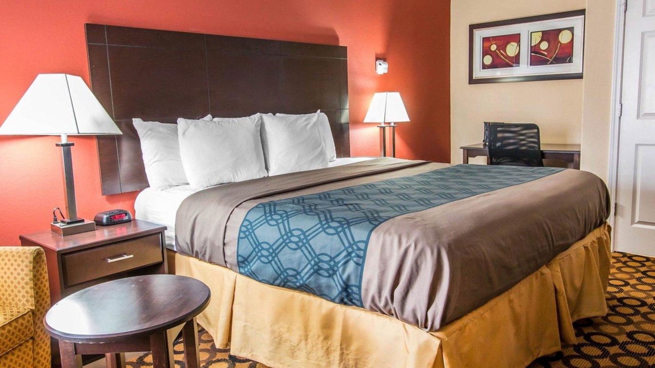 Photo of Bedroom in Richmond Hill