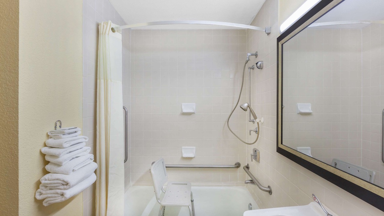 Photo of Bathroom in Uvalde