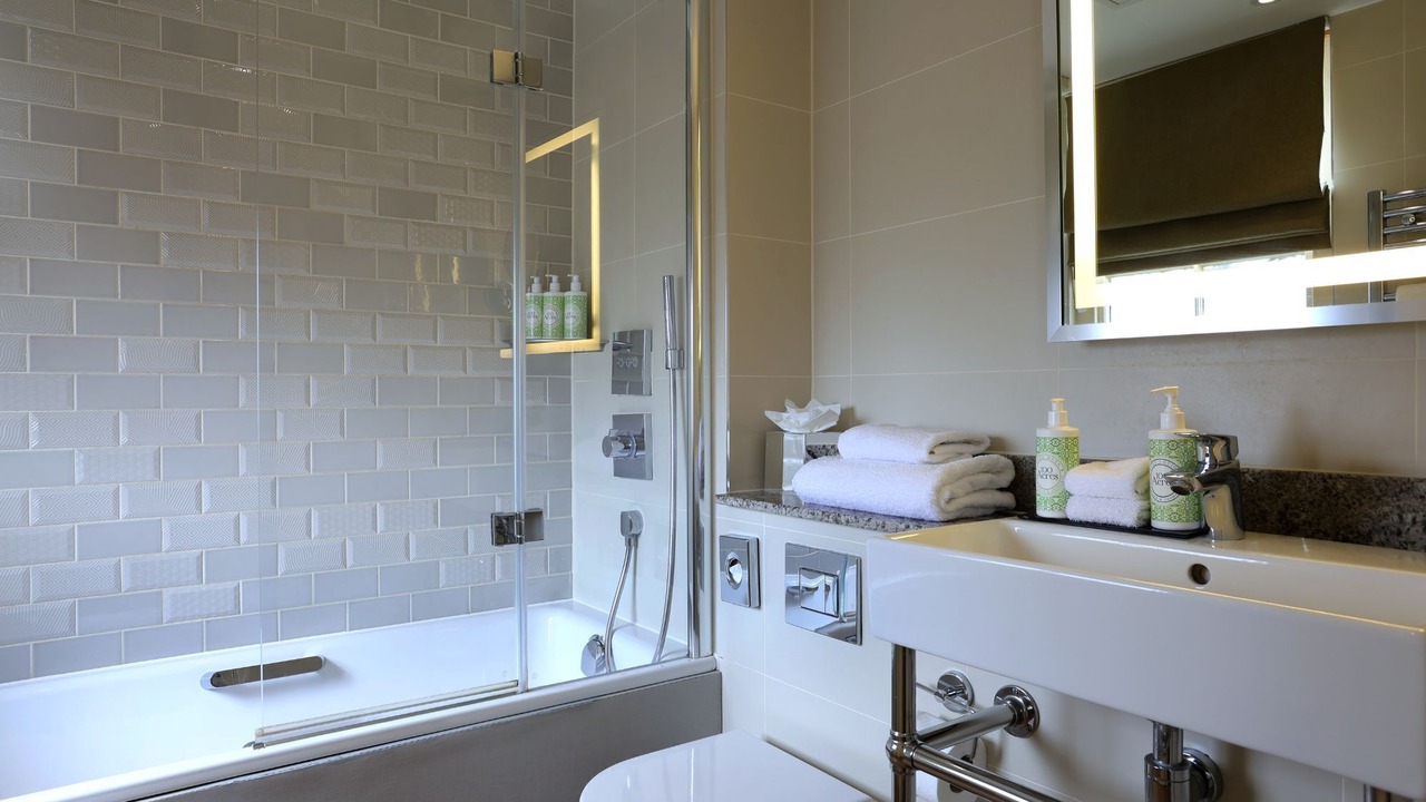 Photo of Bathroom in Windsor City Centre