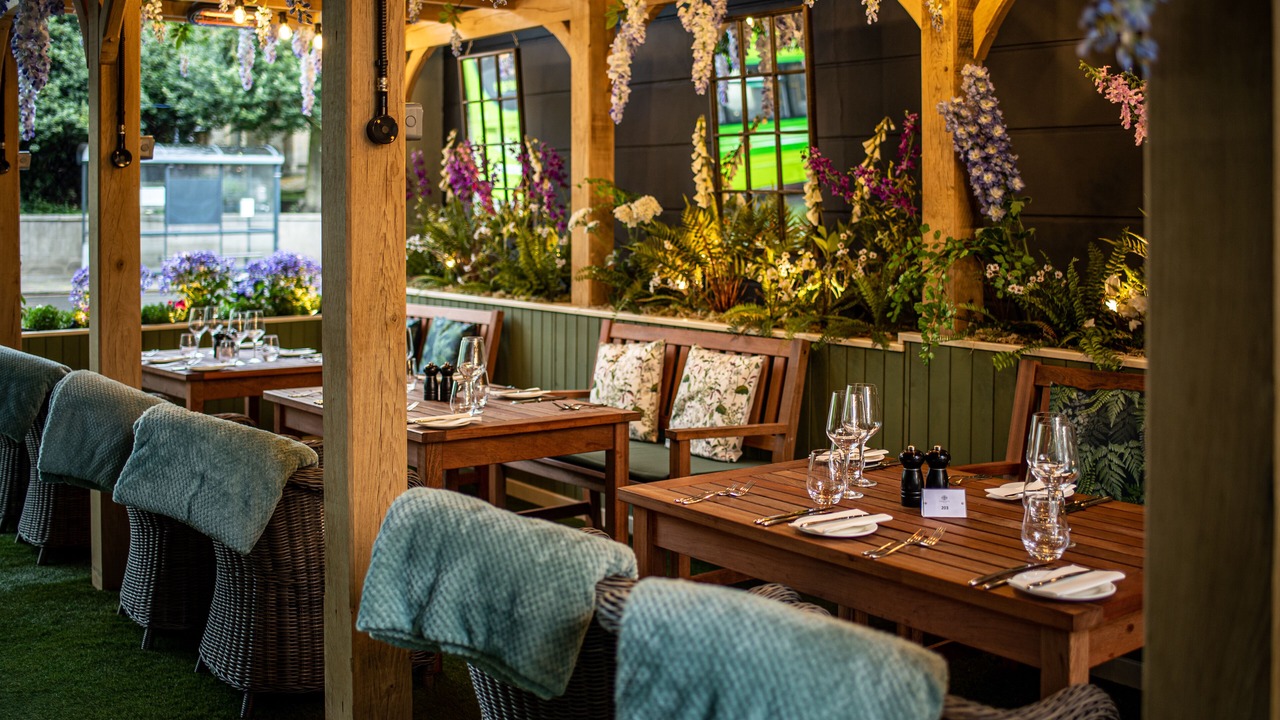 Photo of Patio Balcony in Windsor City Centre