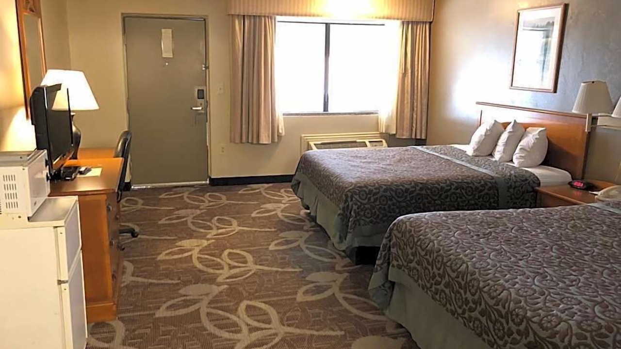 Photo of Bedroom in Carterville